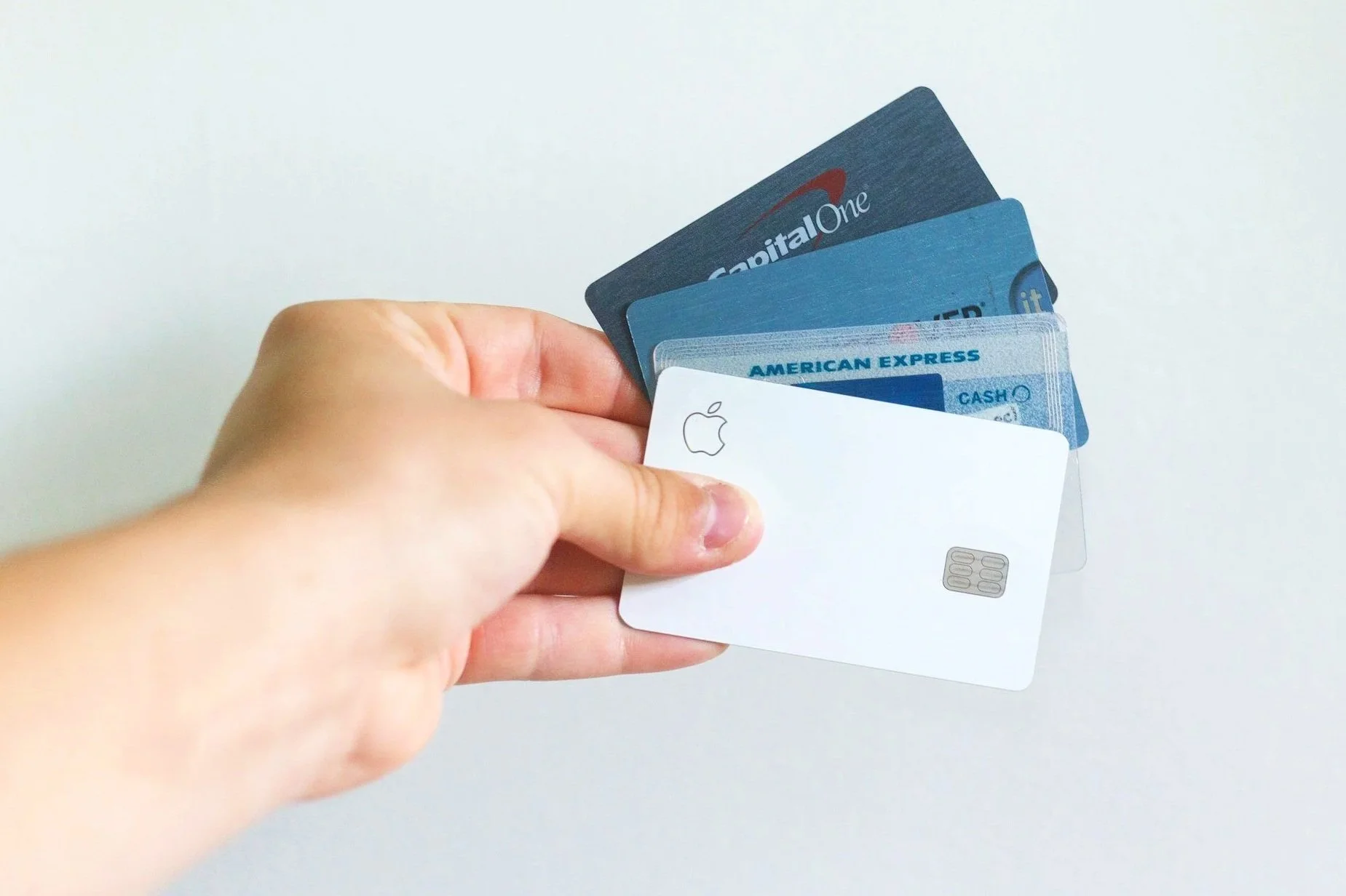 Credit Card Do’s and Don’ts: Smart Credit Card Tips to Improve Your Credit Score