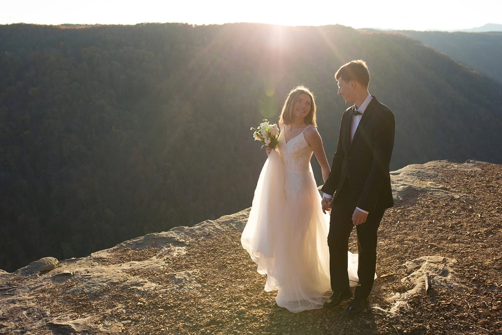 new-river-gorge-west-virginia-elopement-view-20.jpg