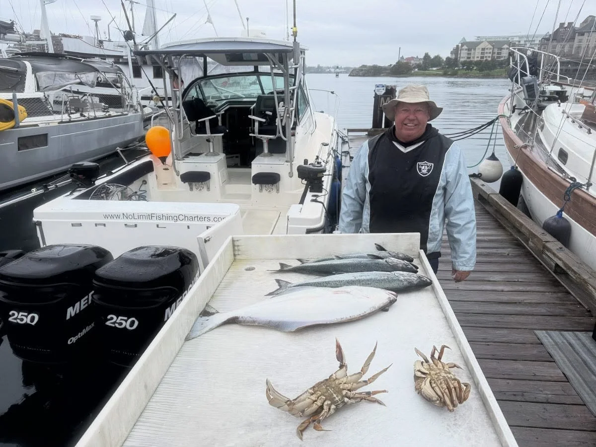 Great morning with Keith! Some nice winter chinook&rsquo;s and Dungeness crab with a bonus halibut on the jig! #chinooksalmon #tourismvictoria #westcoast #yyj #halibut