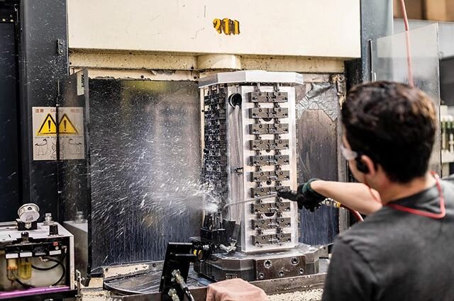 Machines are fun, especially when you&rsquo;re producing at high volumes 💪🏻 #mpi #mpilife #becker #beckermn #biglake #biglakemn #monticello #monticellomn #joinus #mnjobs #machining #pewpew #hiring