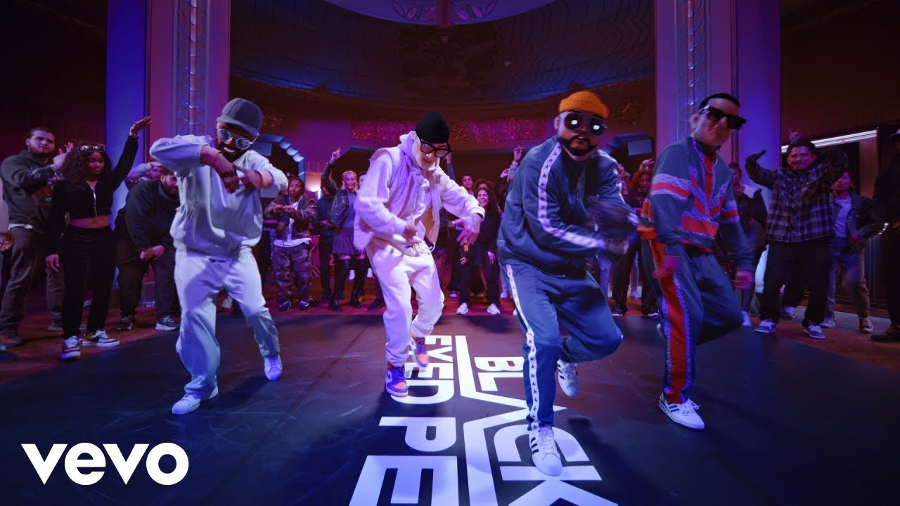 Black Eyed Peas and Daddy Yankee perform in the Bailar Contigo music video