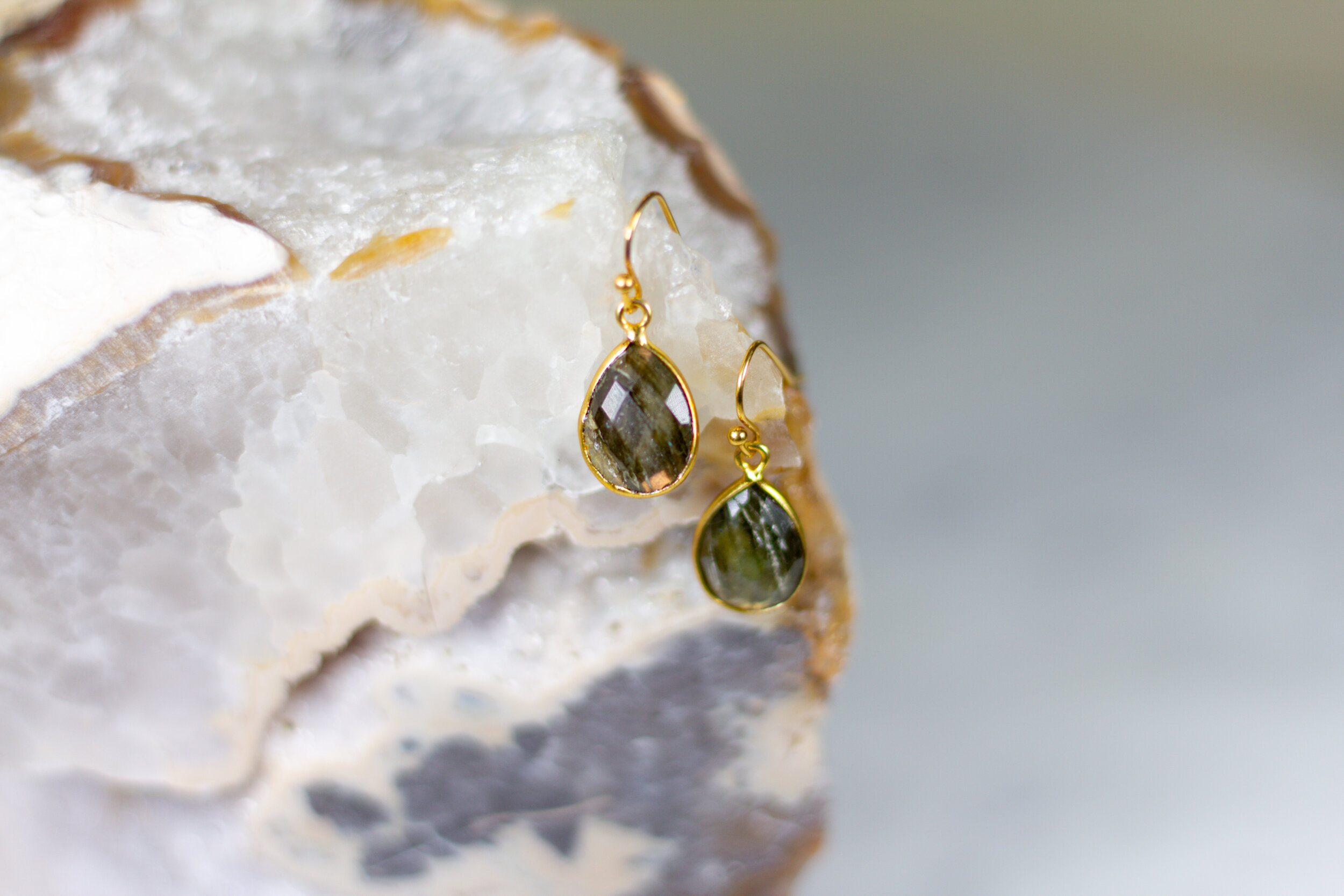 Labradorite Tear Drop // 14k Gold Plated Earring 