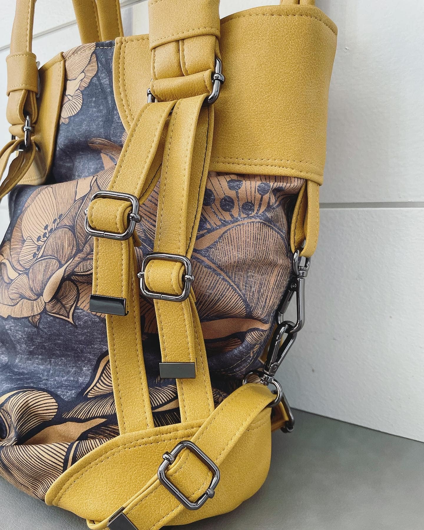 Mookibii Slouch Bag — Needle & Anchor