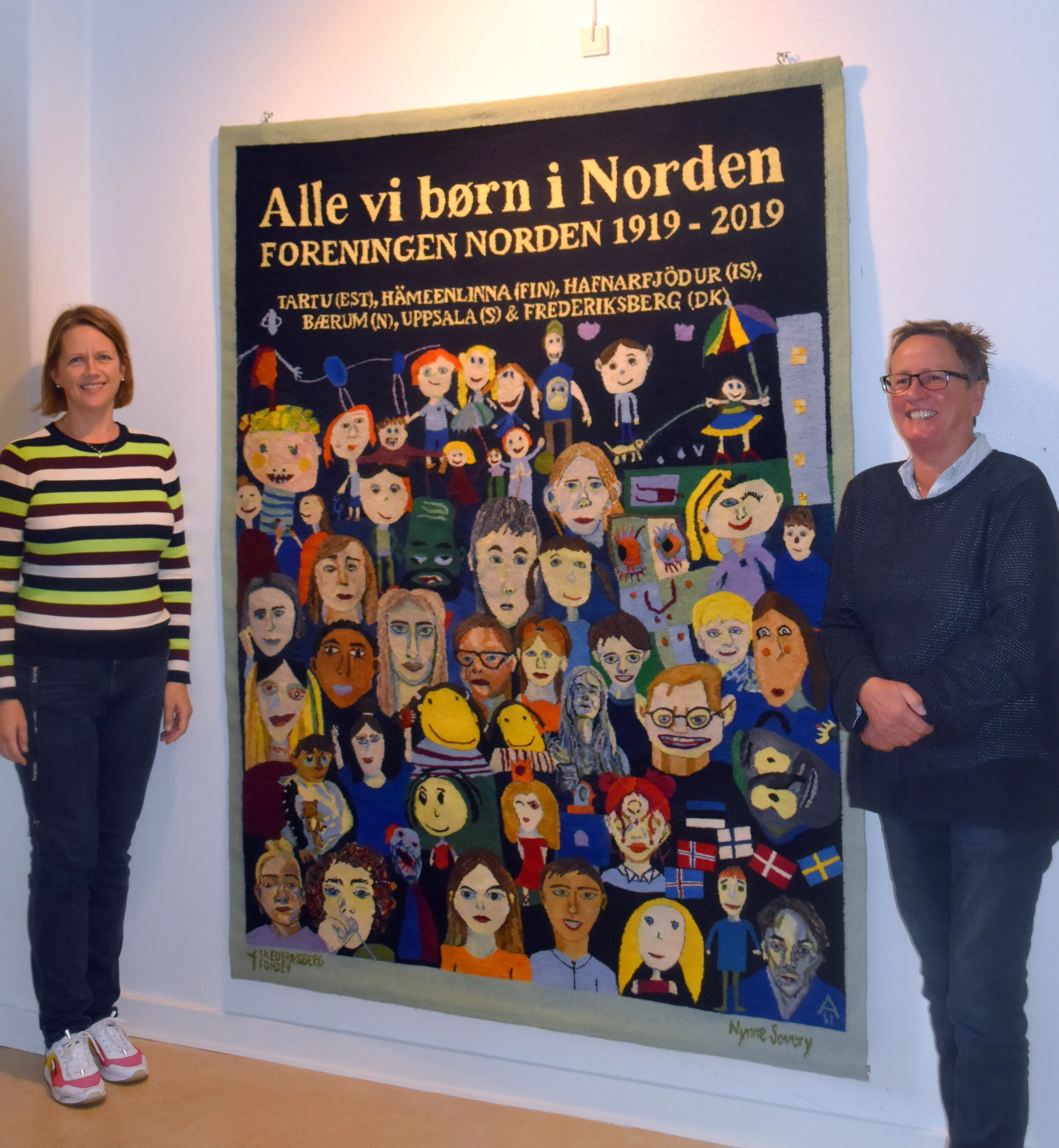 Første institution tager imod gobelinen