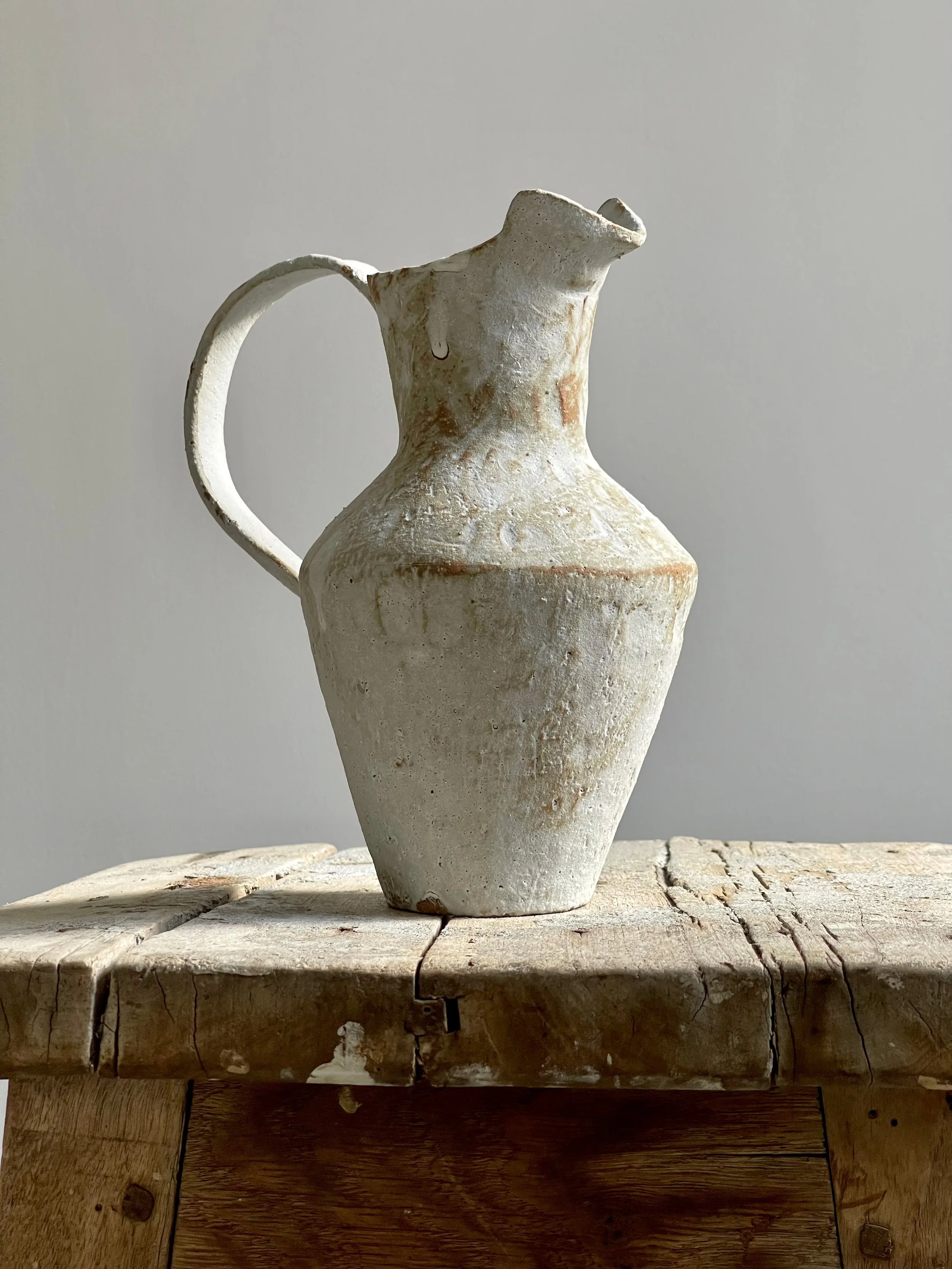 Nobue Ibaraki • L Off-white ewer 1