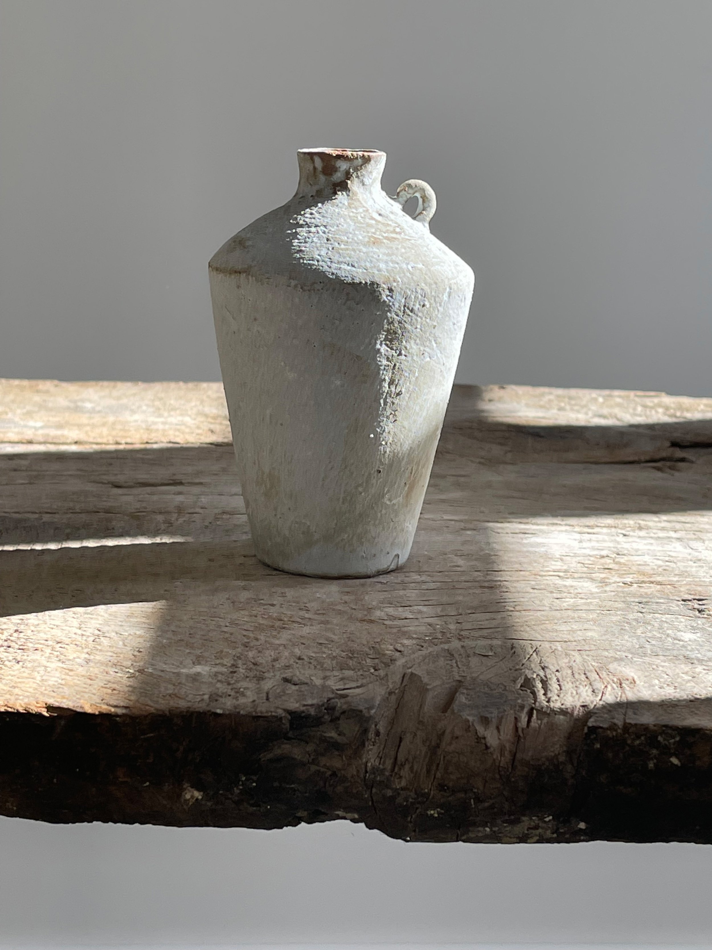 -Nobue Ibaraki • S Off-white bottle 2