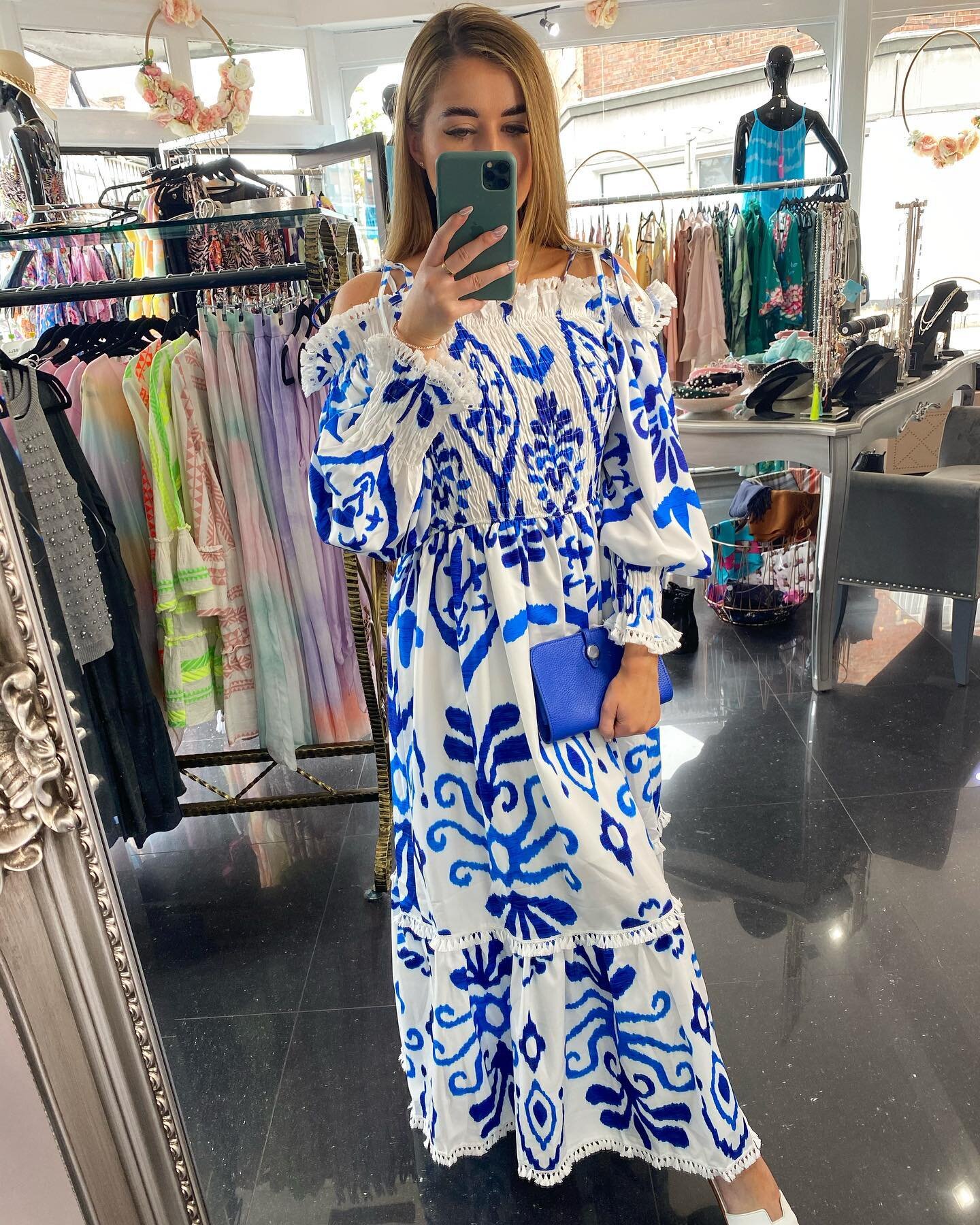 We are getting such Santorini vibes with our newest maxi dress 💙 This is selling super fast so be quick! Sizes small, medium and large.

Shop in store or online at www.blushboutiques.co.uk 💙
.
.
.
#maxidress #santorini #bucks #boutique #boutiquesho