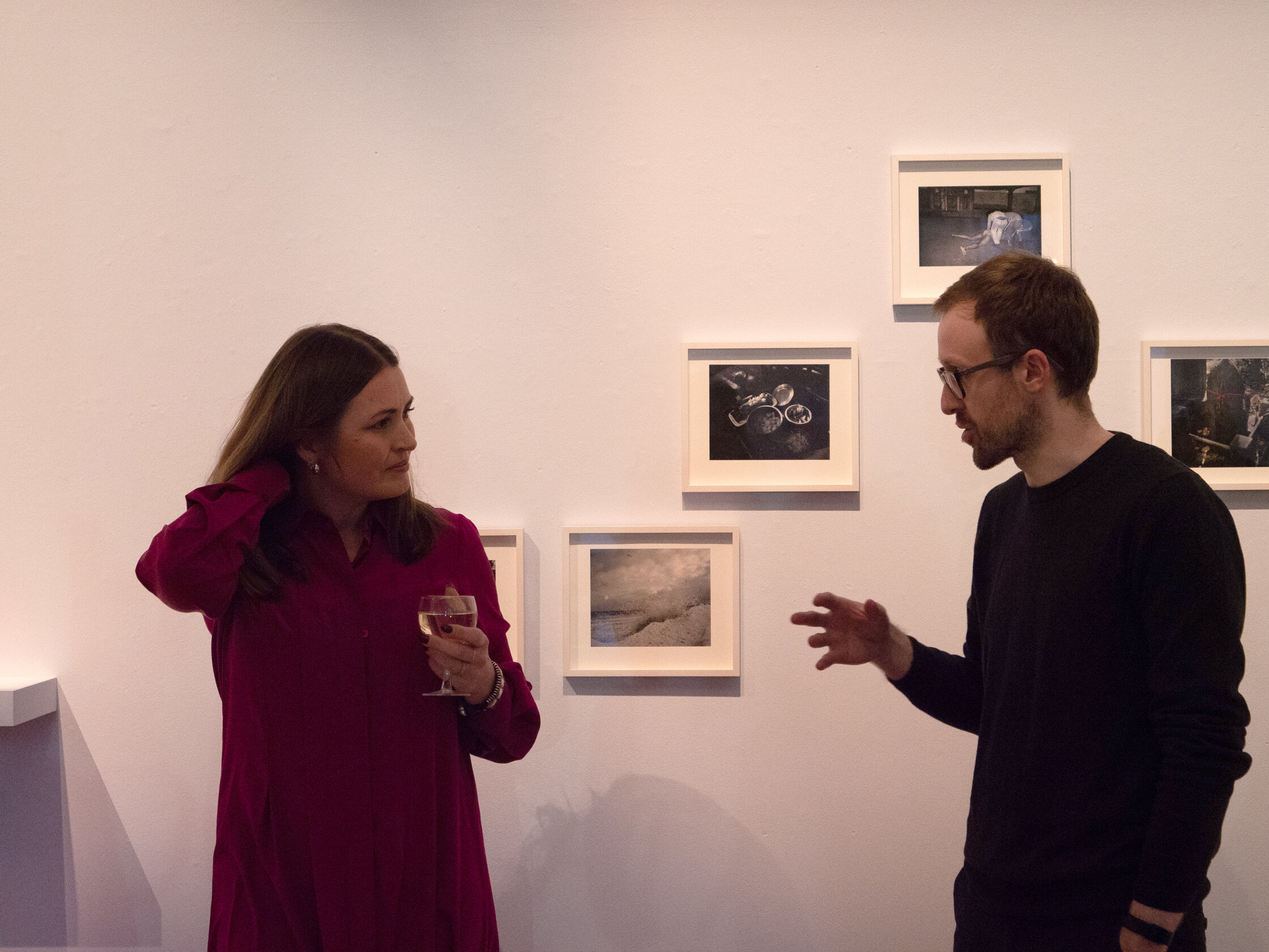  Artist Hannah Modigh talking to Darren Campion 
