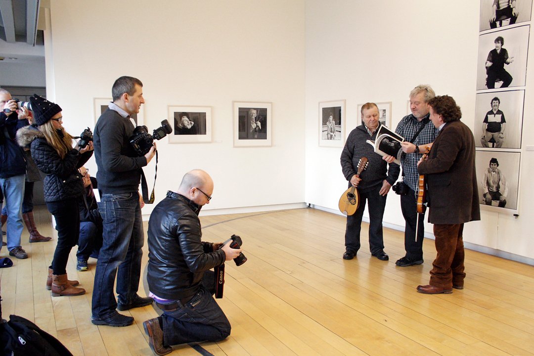 Photographer Jim Maginn with Musicians Eddie Furey &amp; Frankie Gavin 