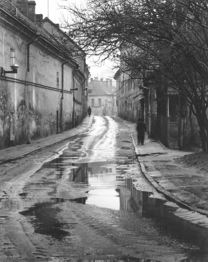  Malunu Street © Kęstutis Stoškus, 1997 
