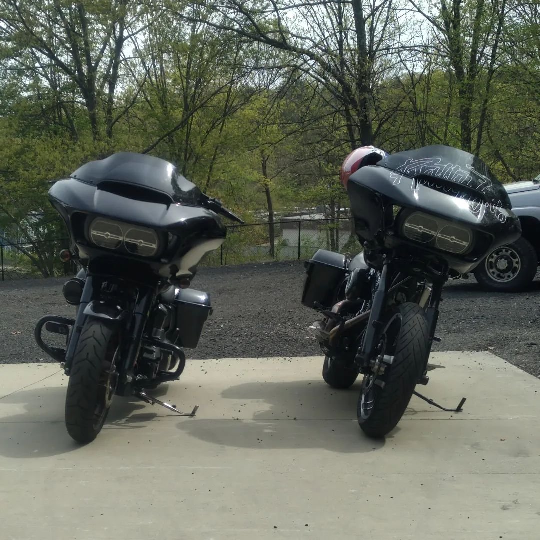 Pick your chariot!
The stock M8 ST on the left, or the hot rod Twin Cam on the right?
Hope everyone is getting in some riding as this good weather rolls in. 
Give us a shout for any parts or modification services you may need!