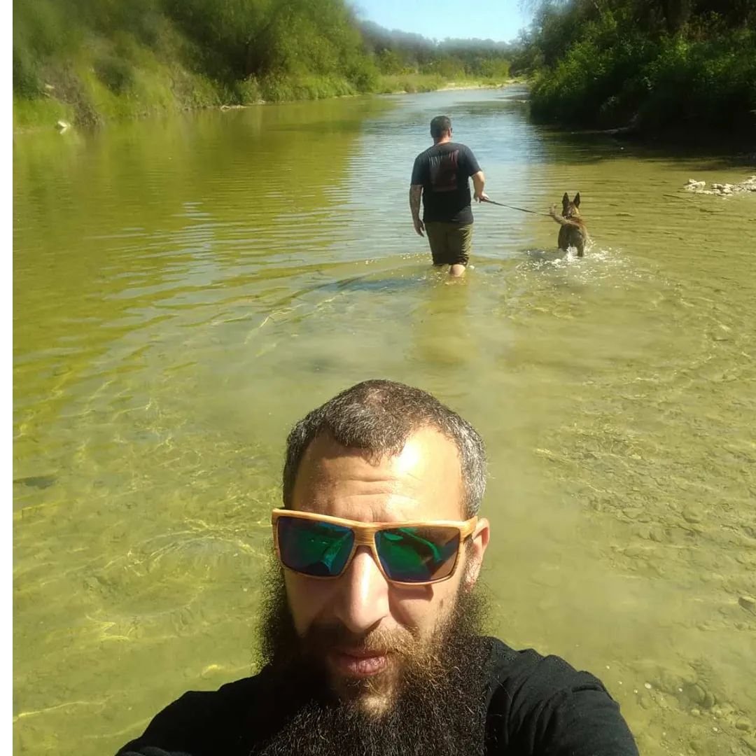 Finding dino tracks in the Paluxy river @dinovalleysp with @ganjagrunt &amp; @neci_the_dutch is top level Texas enjoyment. 
☆
I have so much GoPro footage to go through! The photo and video dumps after this trip should be awesome!
☆
#rattyfab #rattyf