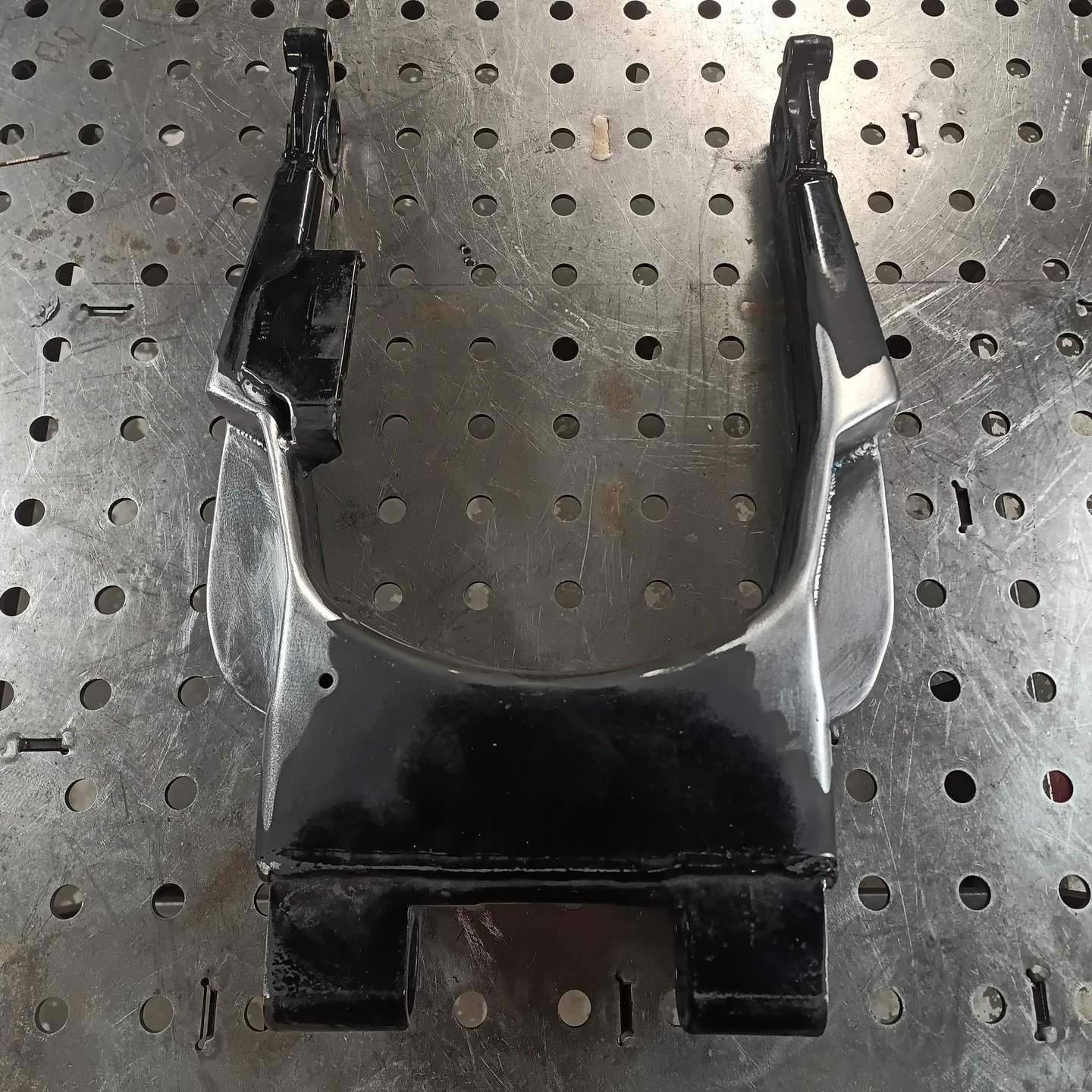 08- Retrofit V2
💎
I've changed up the design some to meet everyone's requests, and address any and all "structural" concerns.
The V2 Retrofit swingarm will be the standard for the foreseeable future.
As always they will come blended and re