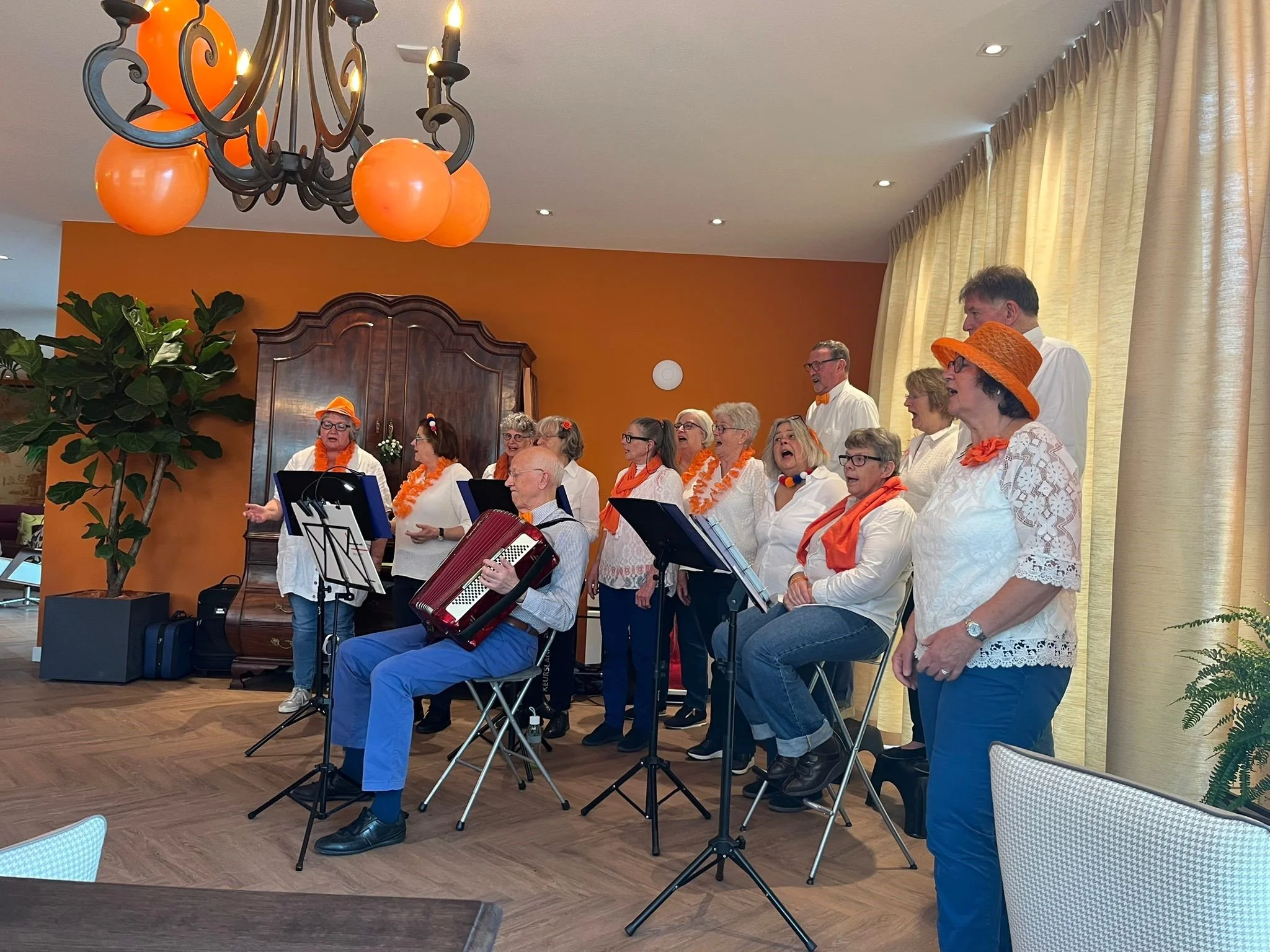 Koningsdag in Zorgvilla Weisshorn  in Eindhoven