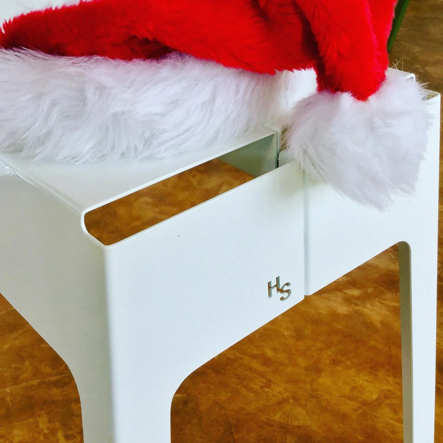 wishes you a Merry Christmas!
-
Happy Holidays!
-
#design #modern #modernliving #everyday #efficient #technology #sensible #sustainable #responsible #industrialdesign #functionalism #minimalism #gooddesign #fresh #current #relevant #madeinindia #make