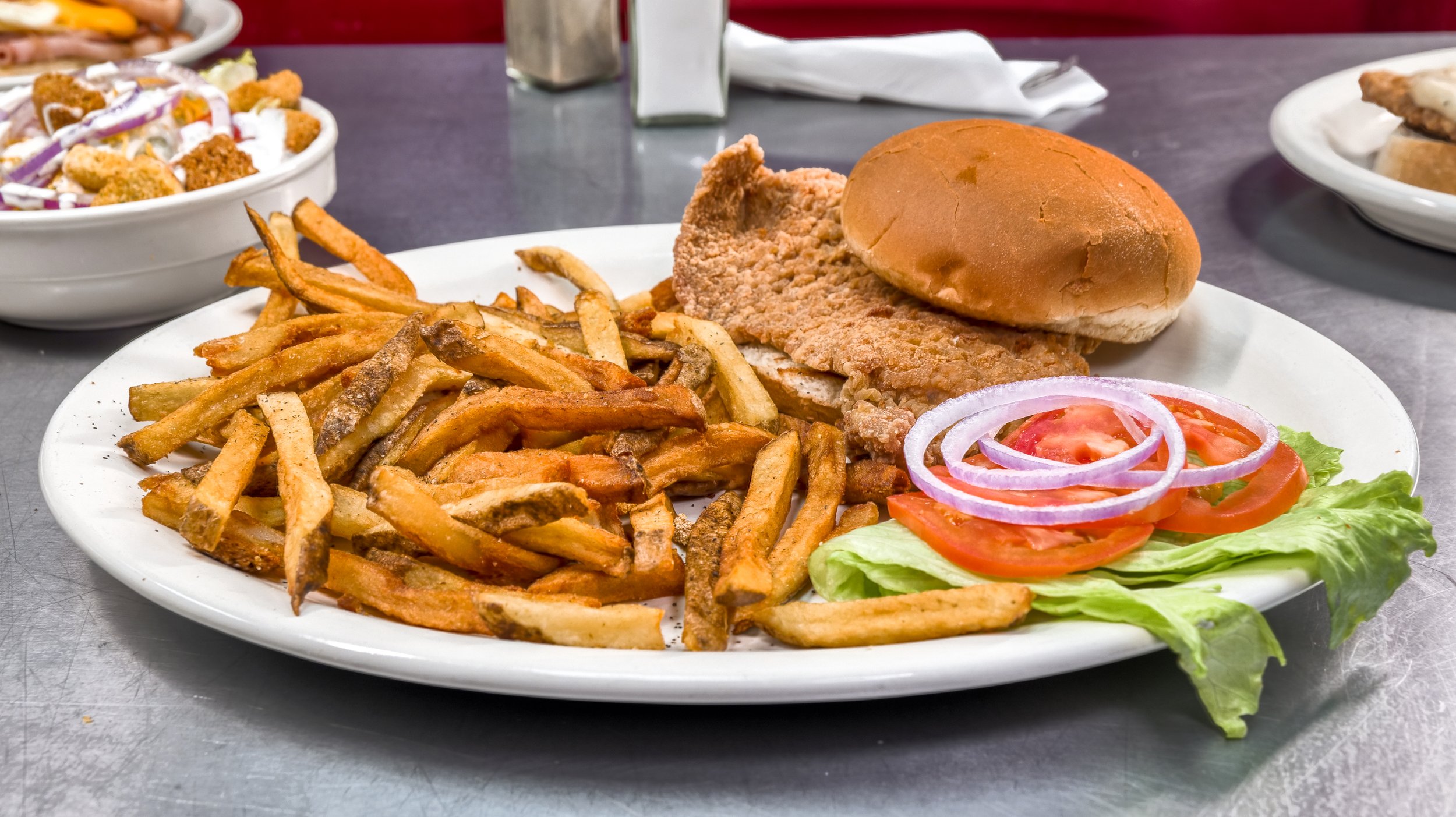 Tenderloin Sandwich Lunch Plate Country Cafe (2).jpg