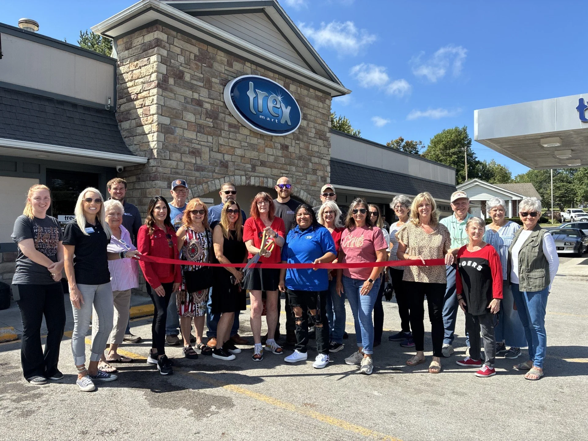 ribbon cutting pic.jpg