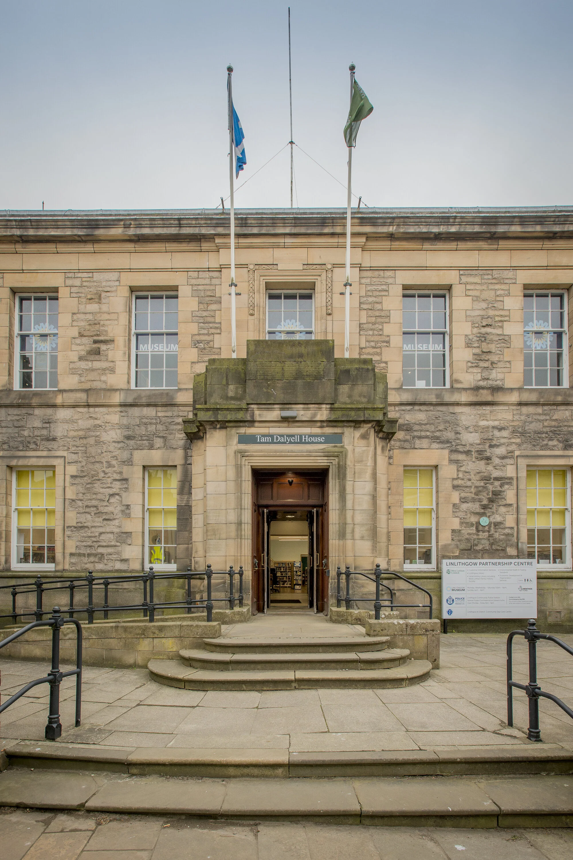Entrance into the Linlithgow Partnership Centre