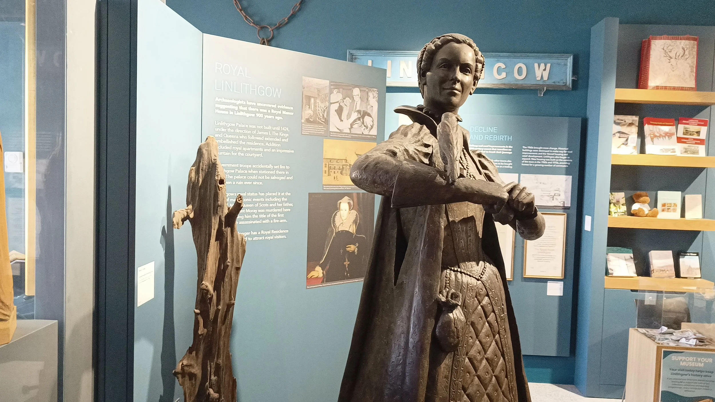 Linlithgow Museum statue of Mary Queen of Scots
