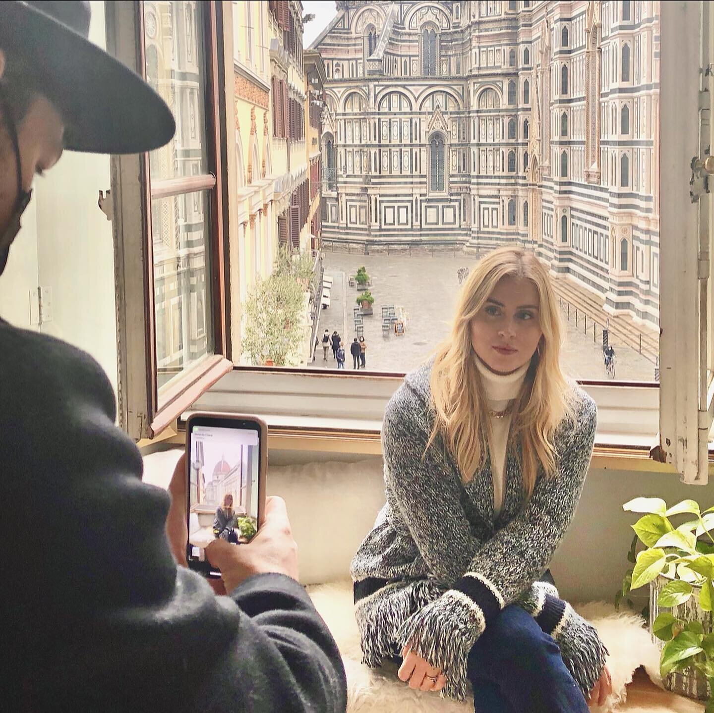 @valentinaferragni and @lucavezil came to the studio and the new @anteluxfirenze balcony. We took some fun videos and photos with our photographer friend @gabdetails. We talked about life, covid, work, travel - they were so genuine and down to earth,