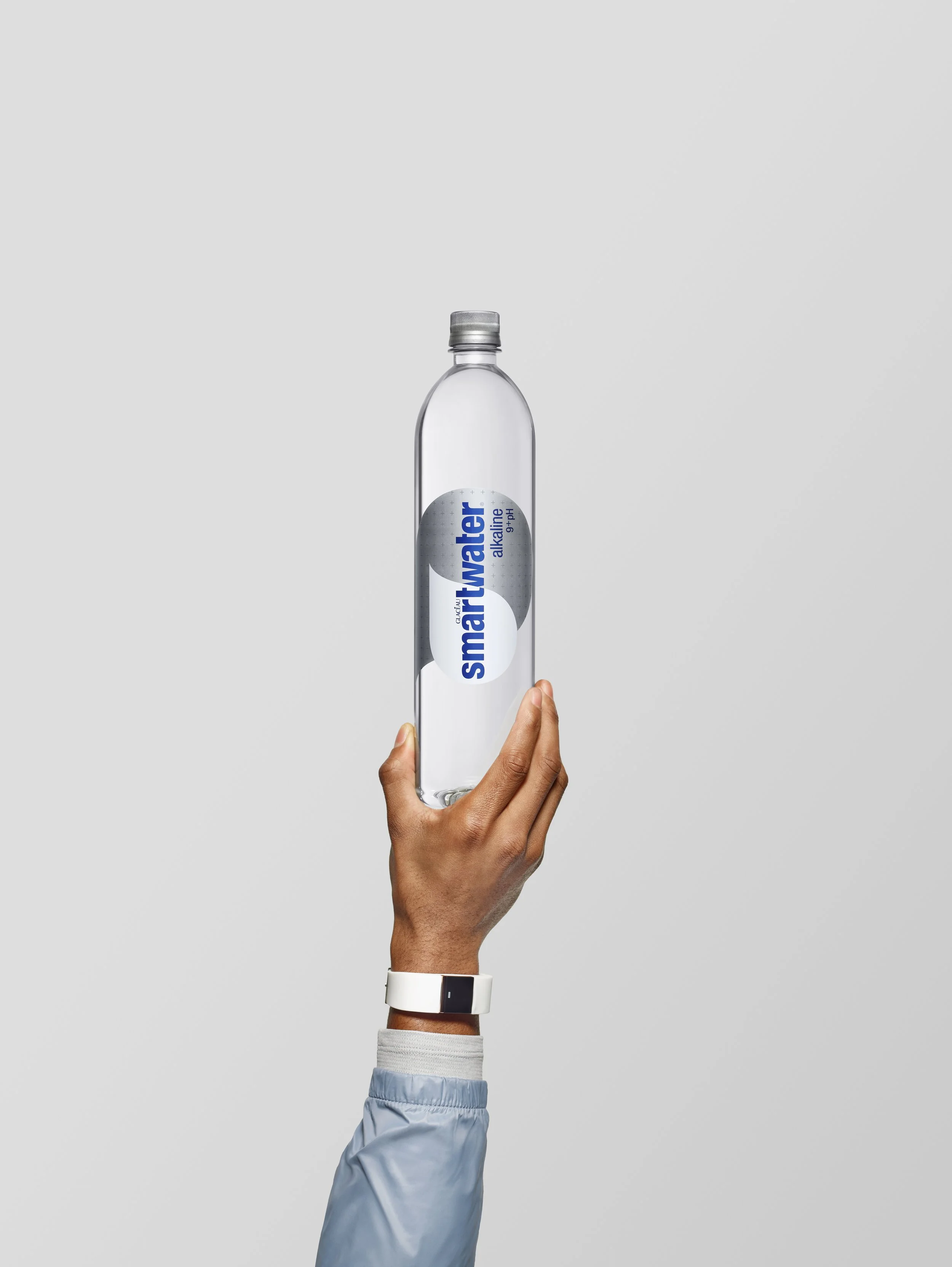 20180924_WL_Smartwater_Alkaline_Social_Shot1_Right_Vertical_017.jpg