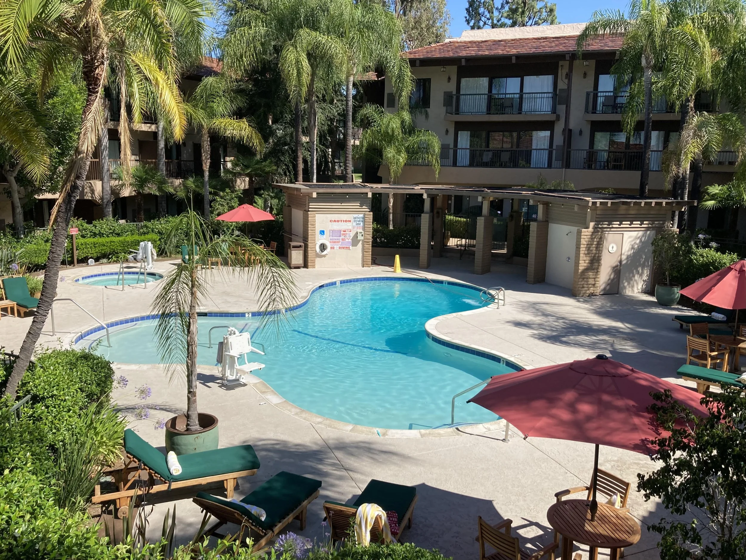 Doubletree Claremont Inn— a Hometown Hotel Stay.