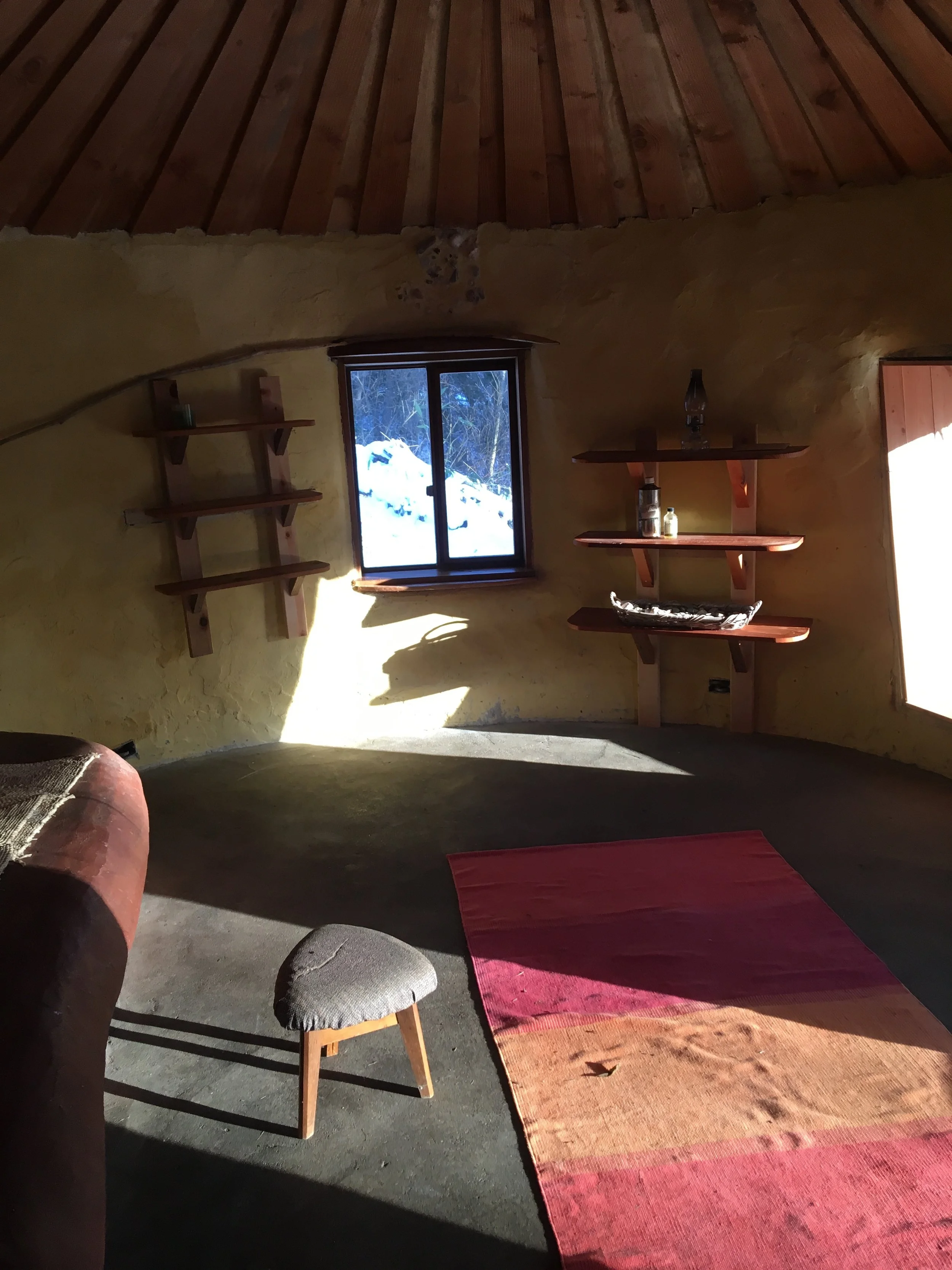 Earthen floor, cob bench