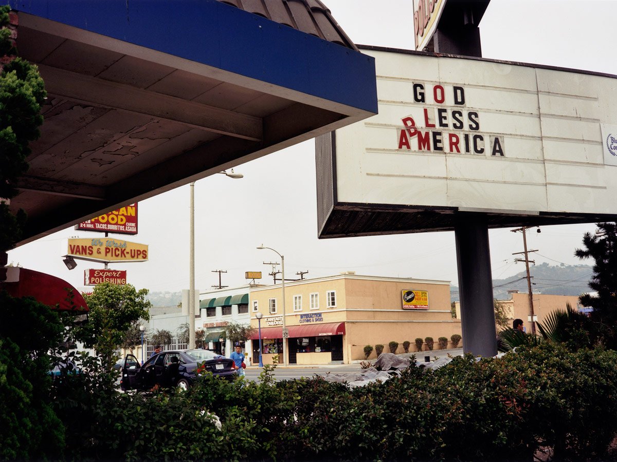    God Less America.    Los Angeles, 2001. ©Jane Hilton  