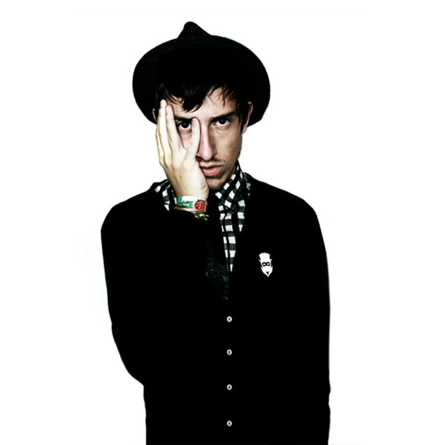 Masked-Cardigan-Model.jpg