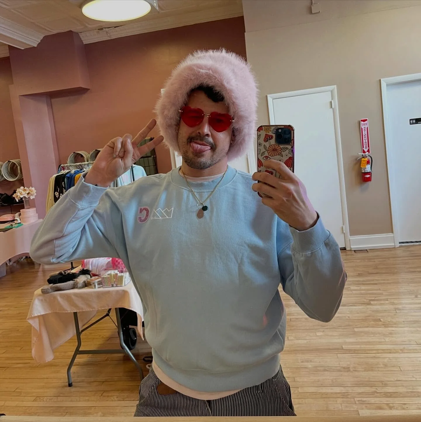 @christurkswim VDAY Event at @acol.cafe with @thecraftclubnj and @igniteyouraura