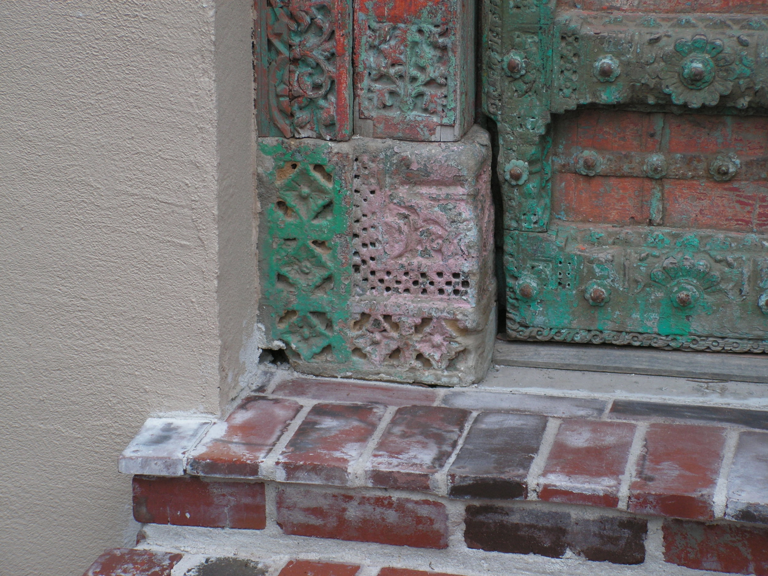 Guesthouse New Orleans - entry detail