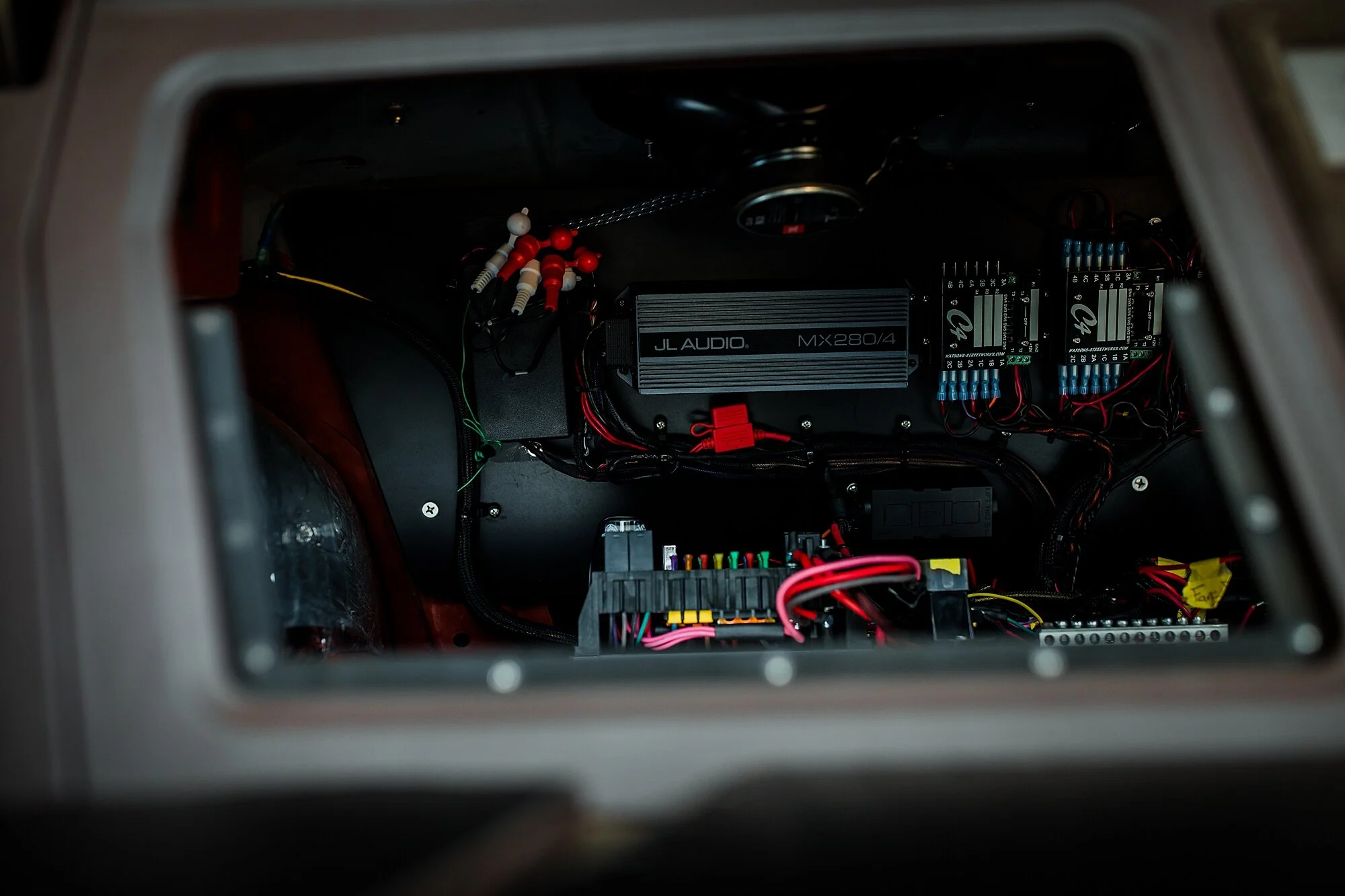 catback-creative-norm-gavin-restomod_0062.jpg