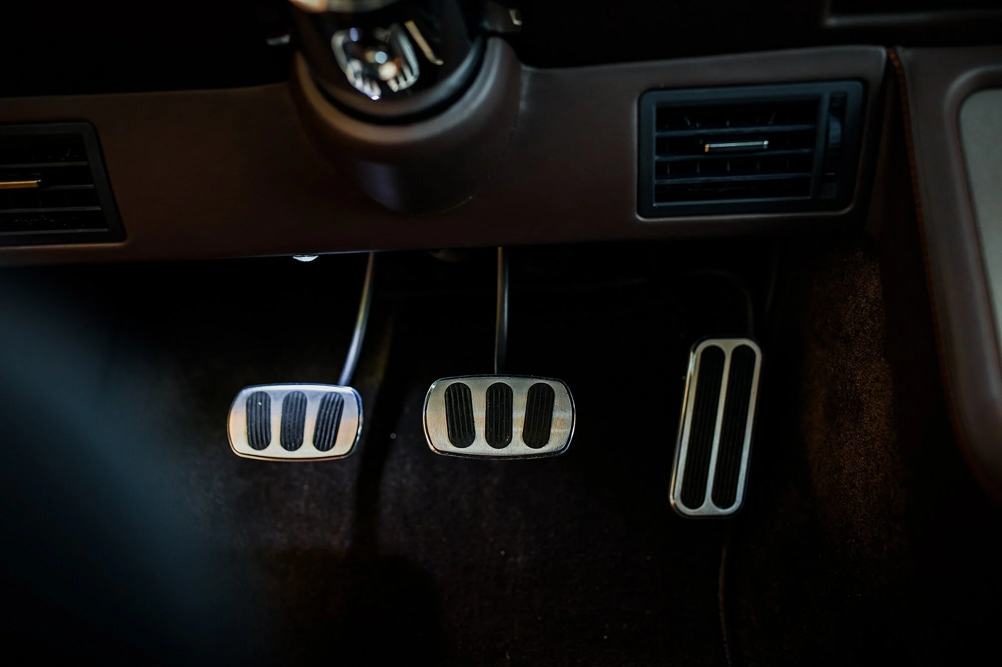 catback-creative-norm-gavin-restomod_0131.jpg