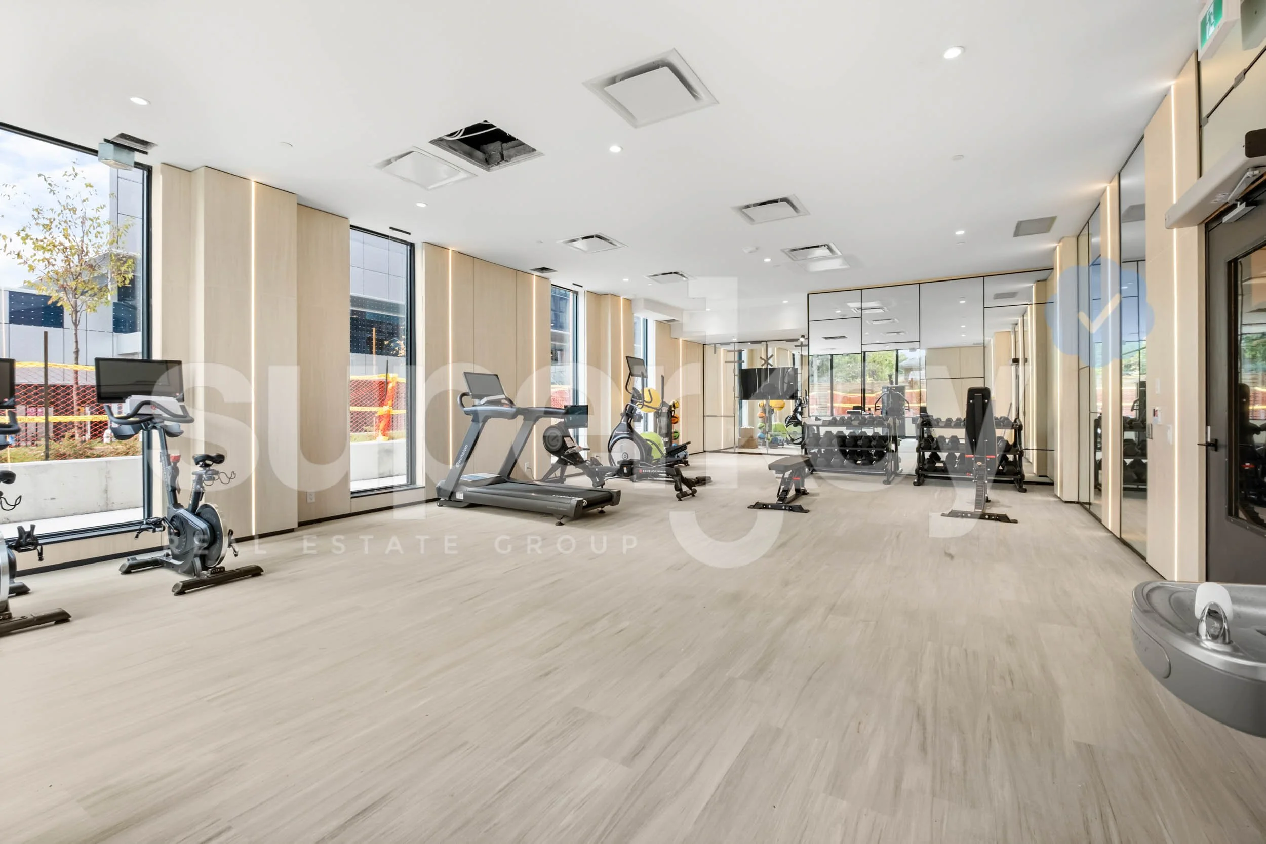 208-699 Sheppard Ave E, Toronto 038.jpg