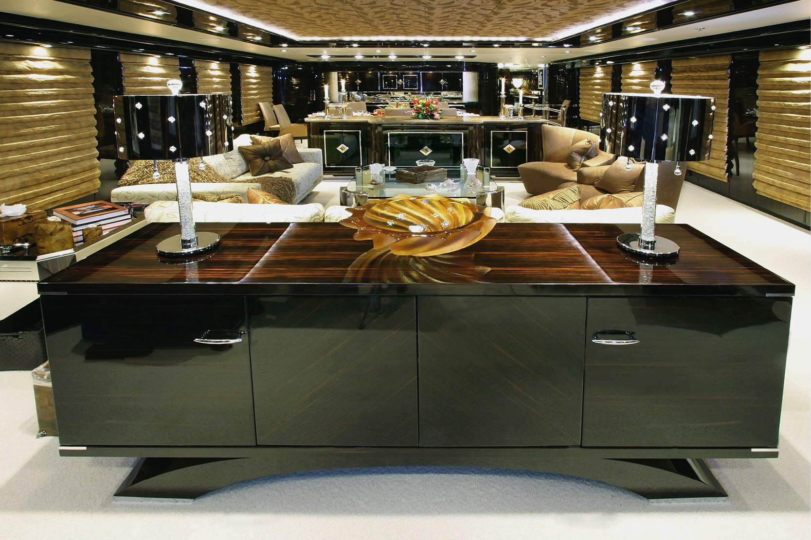 Karen-Lynn-Portfolio-04-Motoryacht-Xilonen_4.jpg