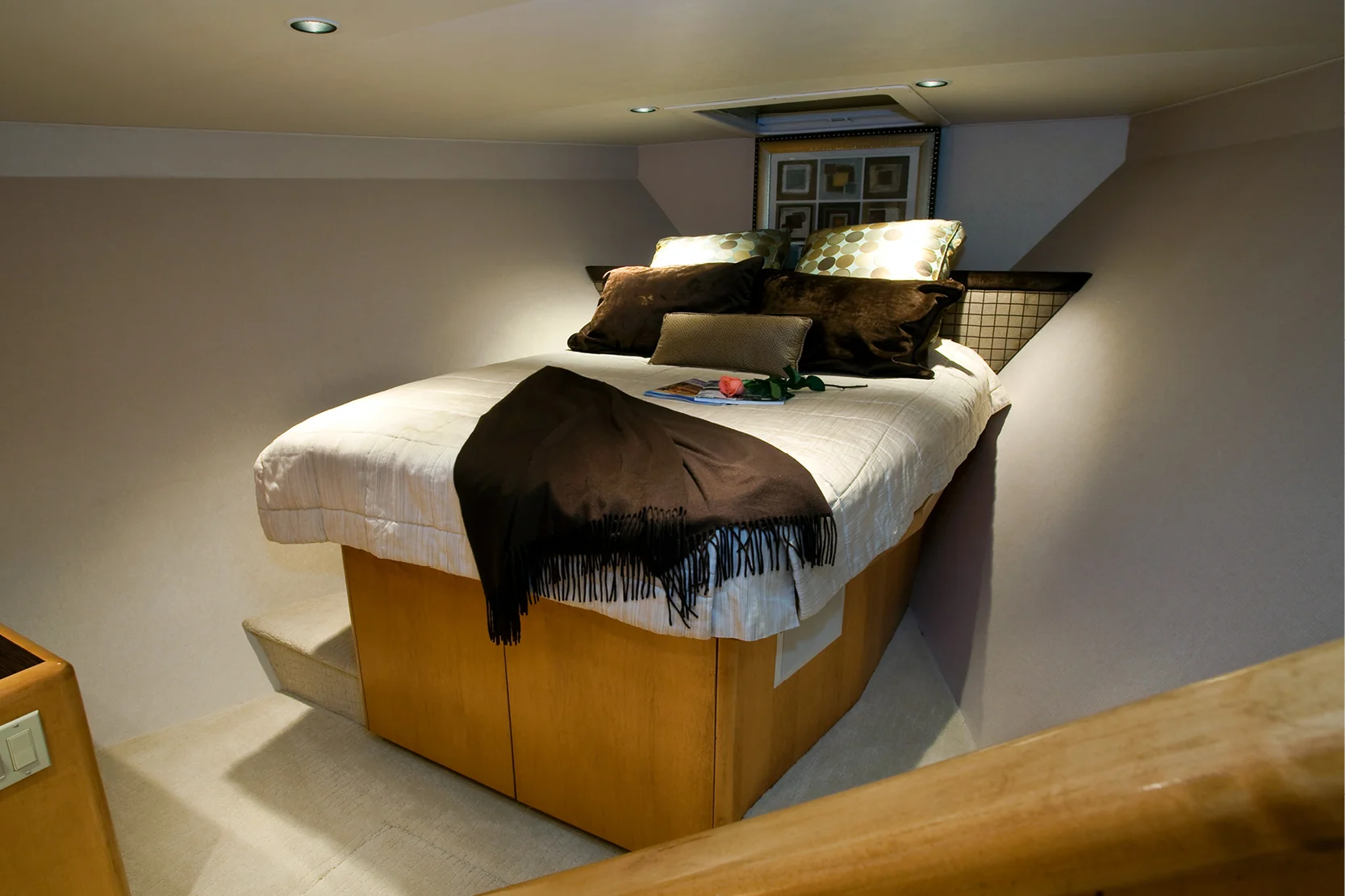 Karen-Lynn-Interior-Design-Yacht-Doubledown_20.jpg