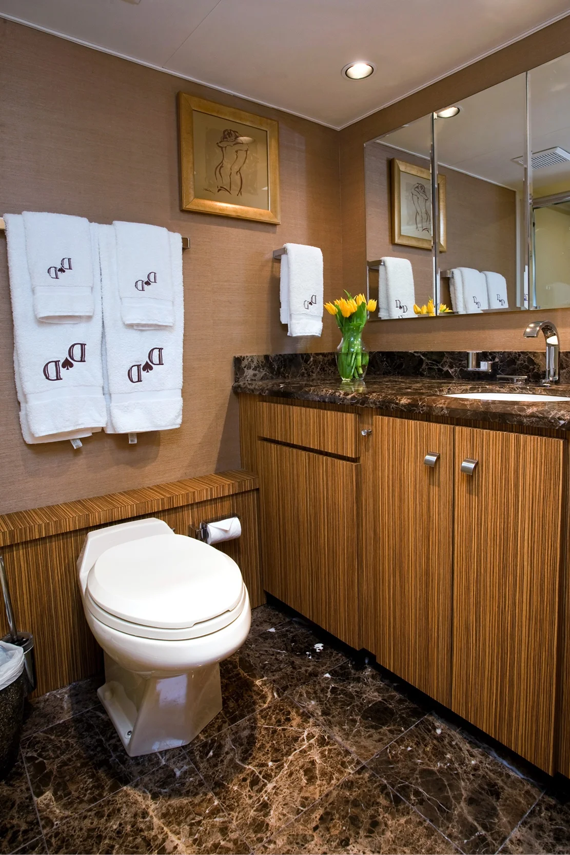 Karen-Lynn-Interior-Design-Yacht-Doubledown_22.jpg