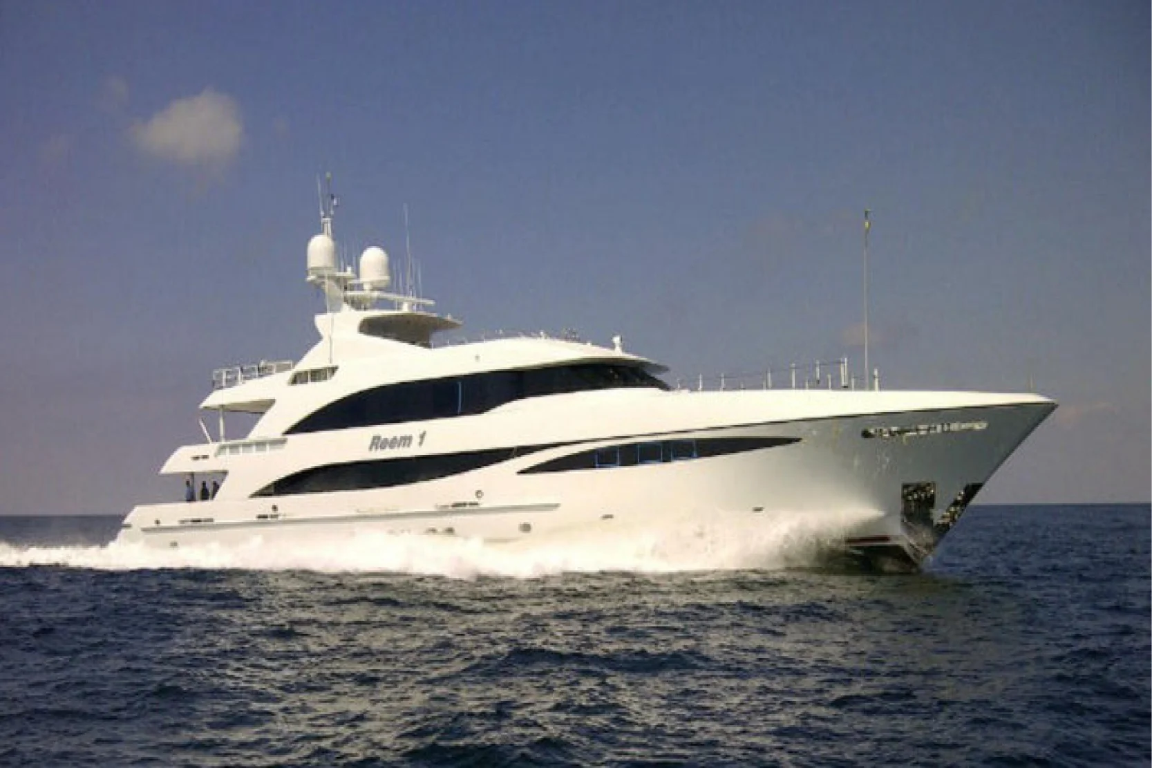 Karen-Lynn-Interior-Design-Yacht-Reem_13.jpg