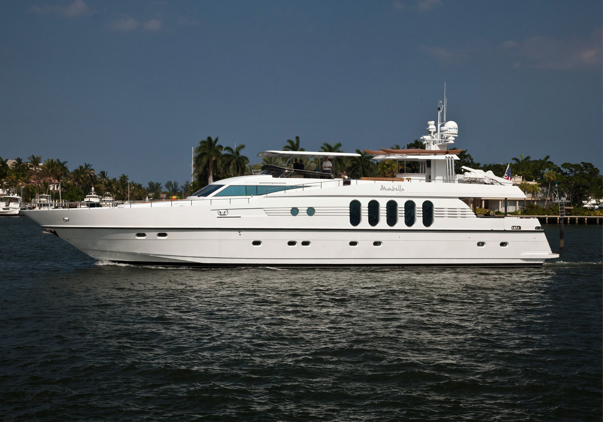 Karen-Lynn-Interior-Design-Yacht-Marbella-3.jpg