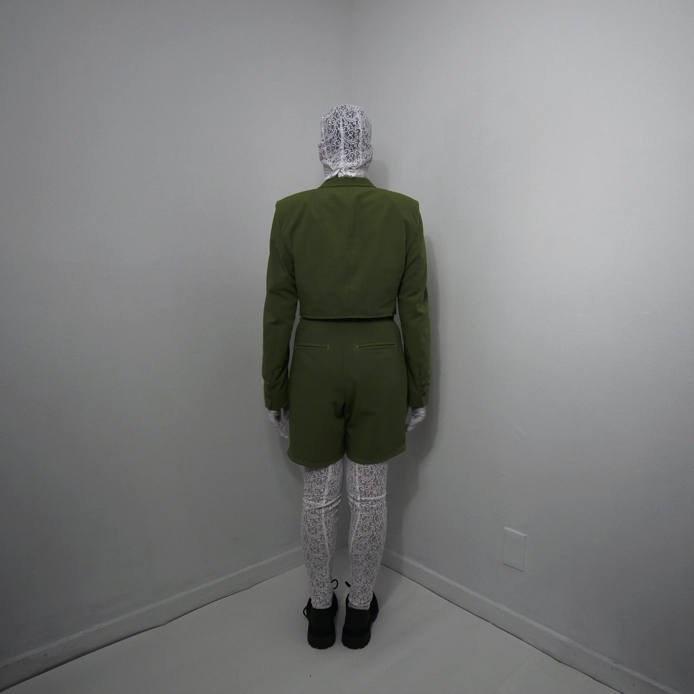 AvoCropped06.jpg
