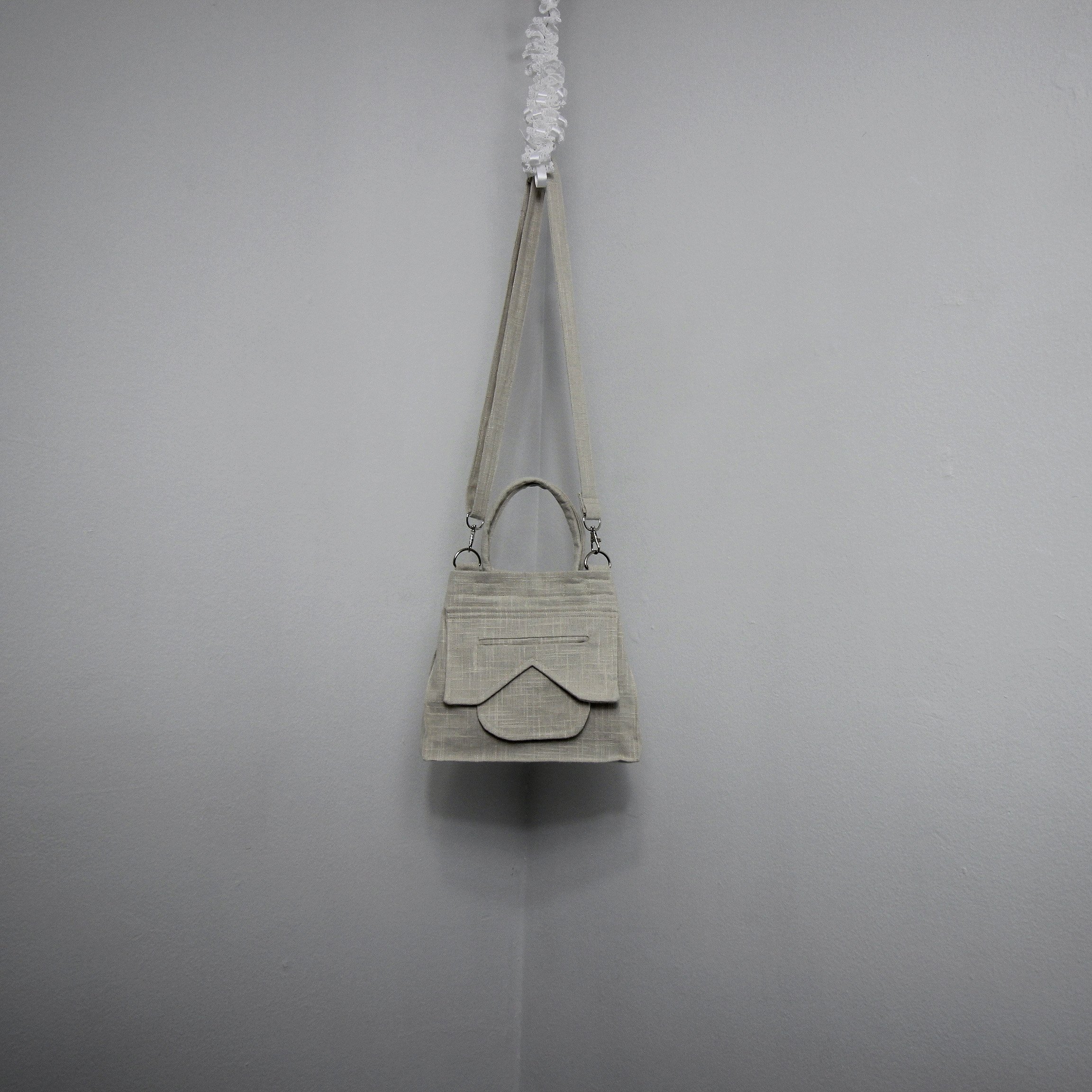 Beigebag01.jpg