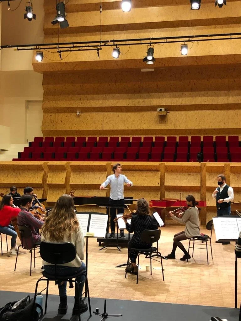 Teaching conducting in Covid-times...