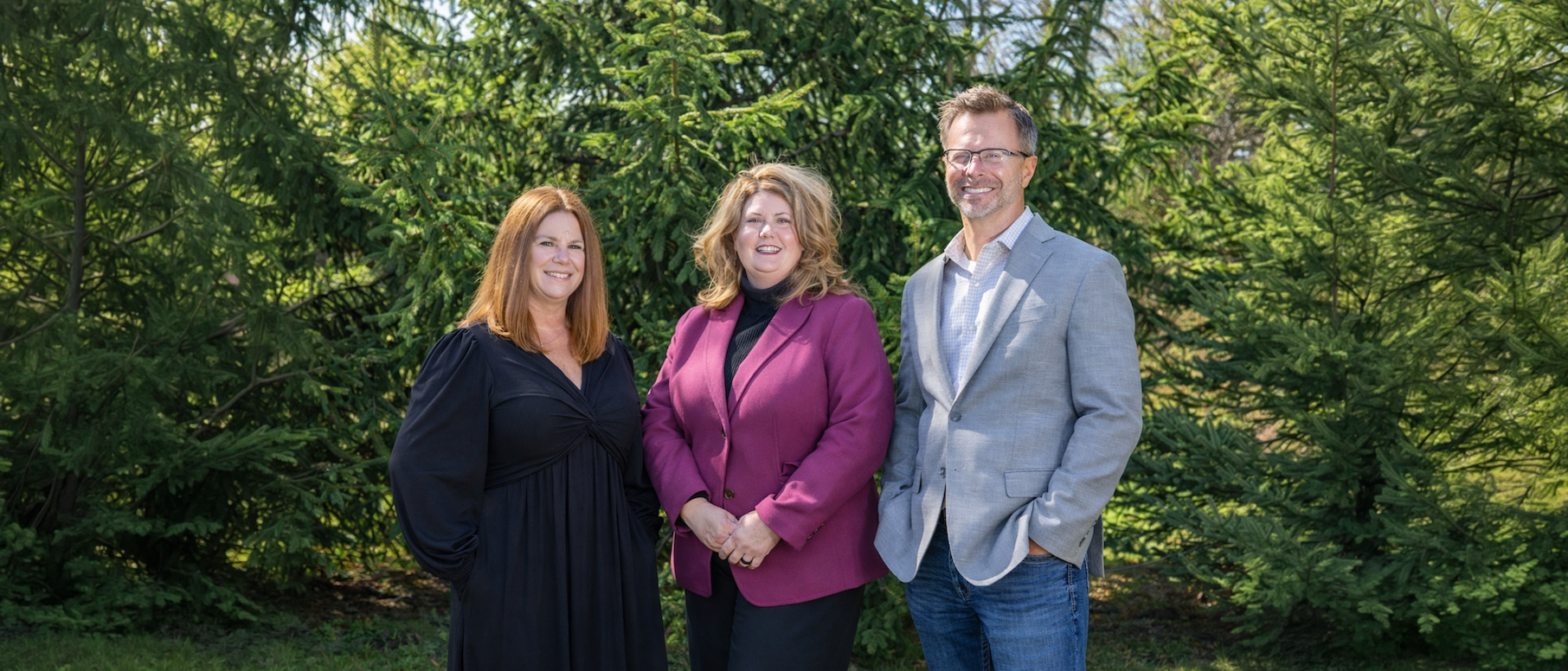 mondry-grou-header-w photo4 (1).png