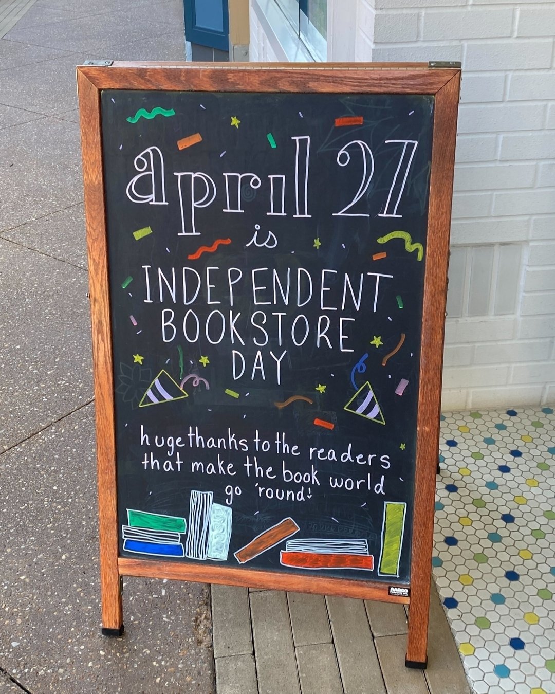 It's Independent Bookstore Day! Come celebrate with us by picking up a brand new read, or that Mother's Day card you know you're bound to forget if you wait any longer! 

Thank you for all your support, we love you and all Indie Bookstores