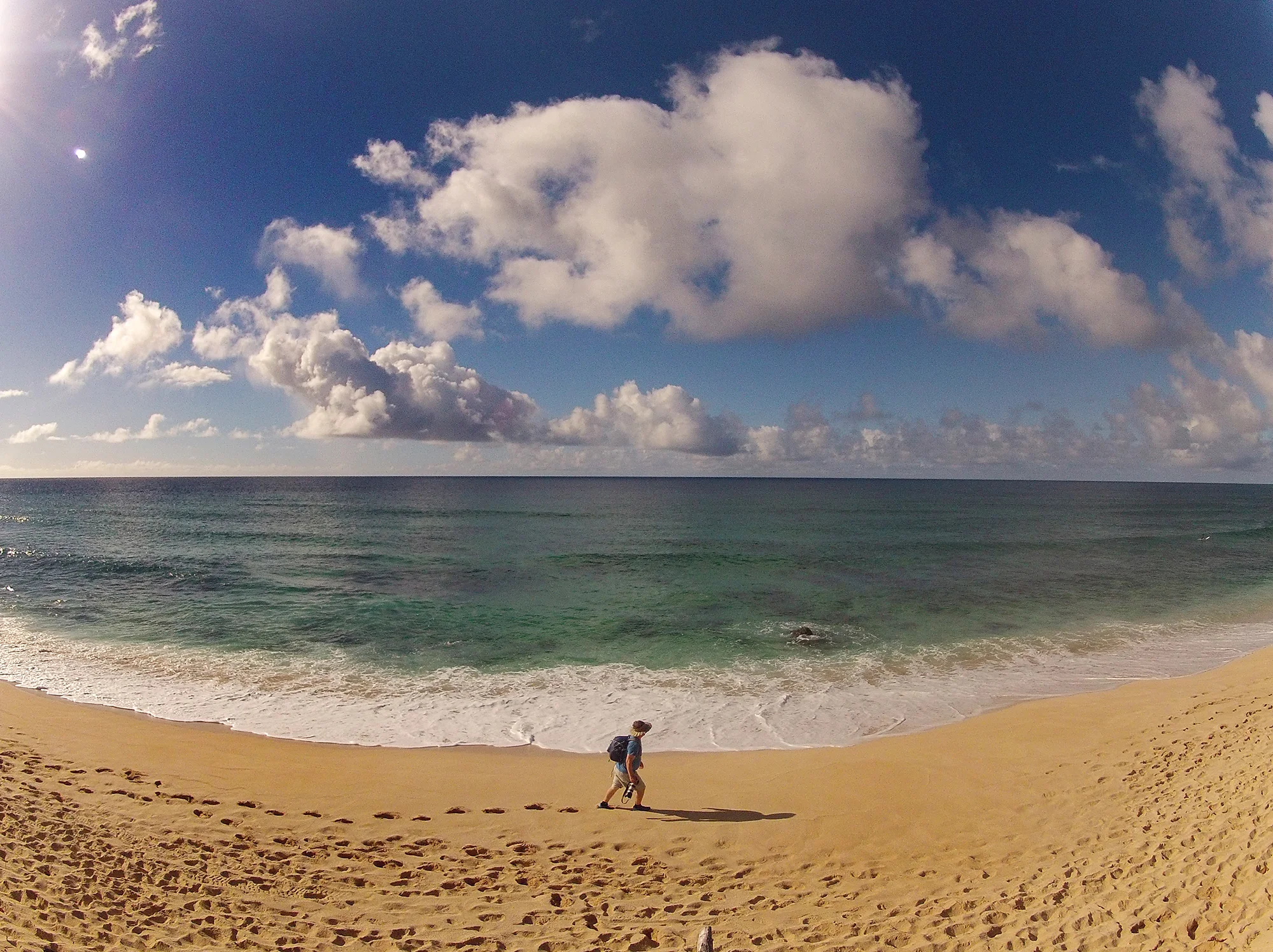 HawaiiNorthShoreGoProSelfieSMALL.jpg
