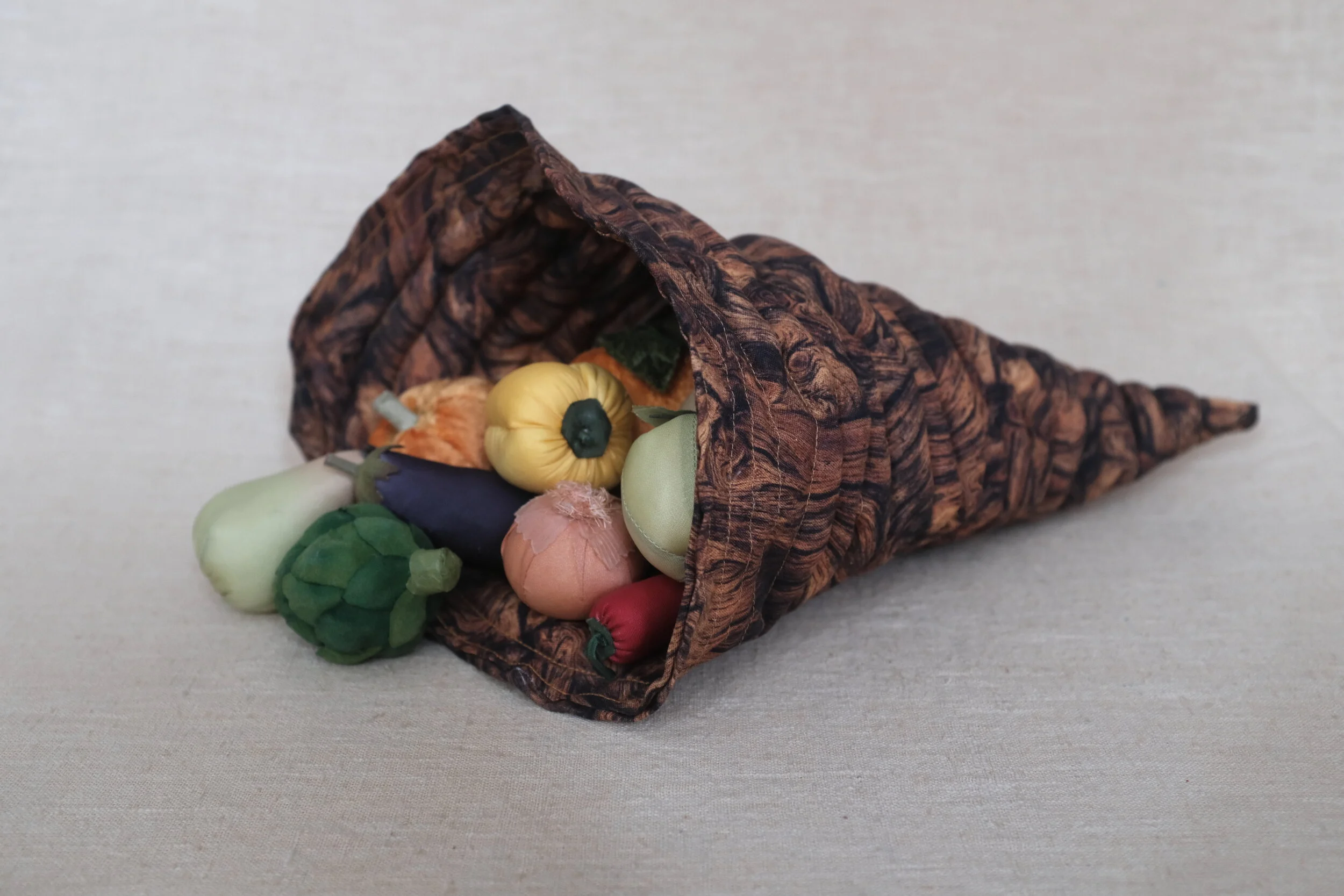 A Cornucopia Craft Tutorial and Other Thanksgiving Fun