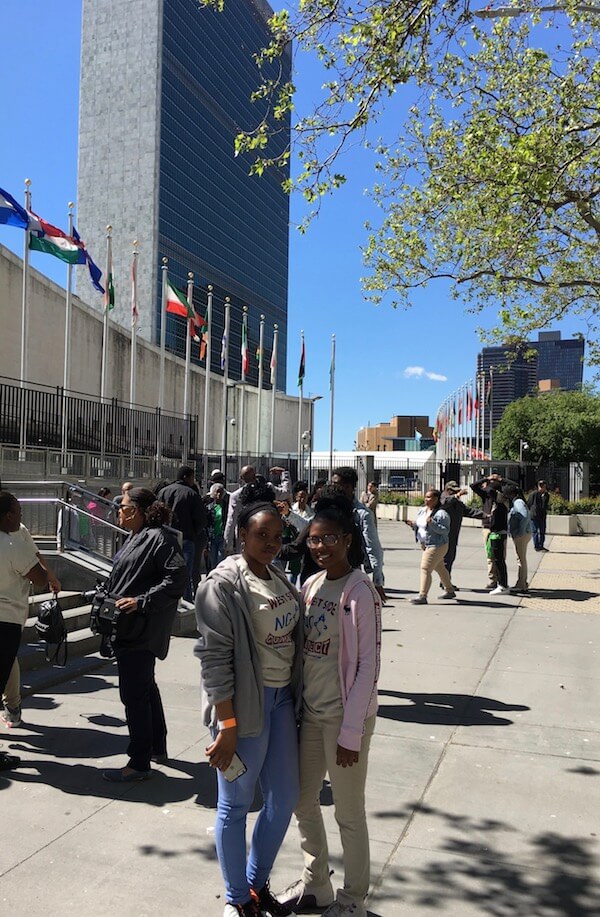 two-girls-un-hq-small.jpg