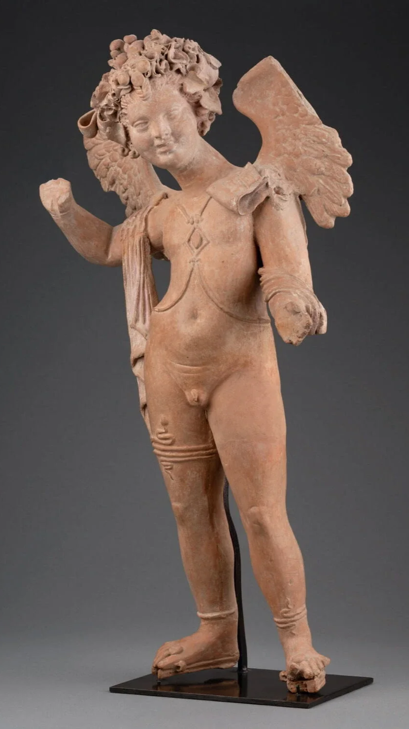 Angel for the C2RMF Louvre institutional photography Inu Studio Paris Saint Ouen