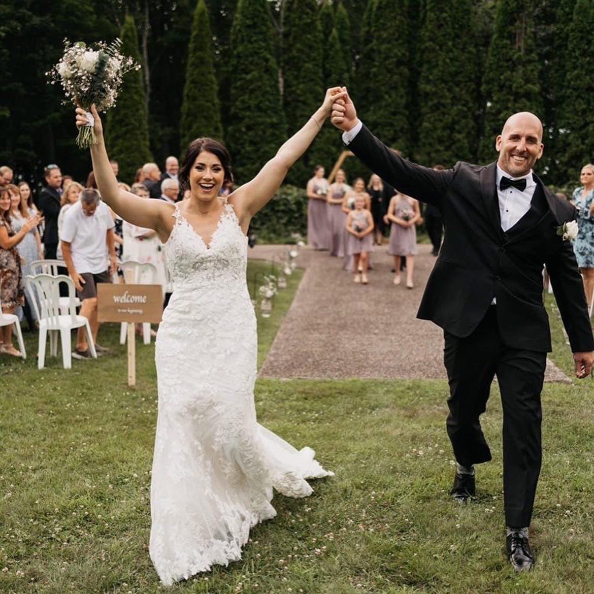 We could tell how much fun you had at your wedding with these amazing photos @heatherskeard !!! 🥰 Just the way it should be with your new hubby! That dress was perfect for you babe! 😘
Congratulations!!!! @radiant.photography captured the day perfec