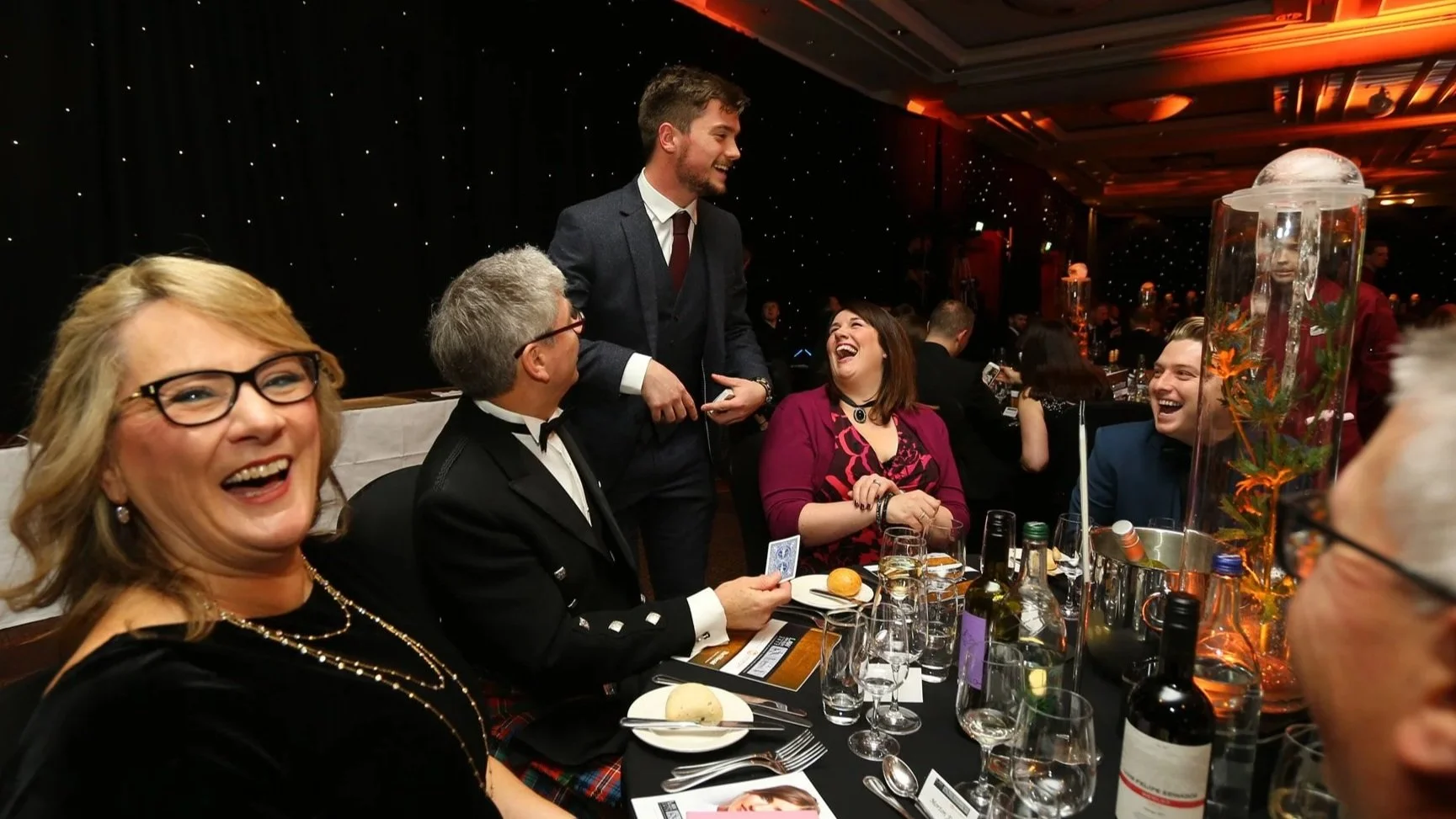 The Best Christmas Party Entertainment in Edinburgh &amp; Glasgow: Why Magic Works for Corporate Events